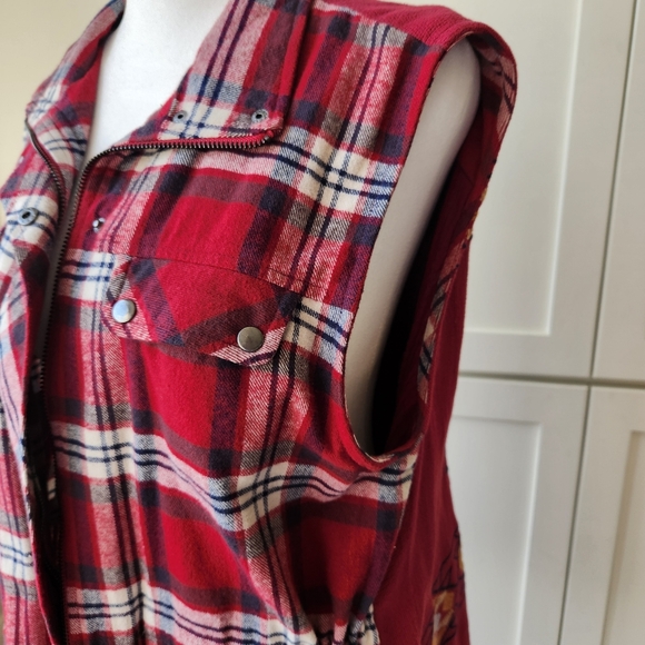 Blu Pepper Red Plaid Vest Full Zip Embroidered Sleeveless Southwestern Large - Picture 8 of 16